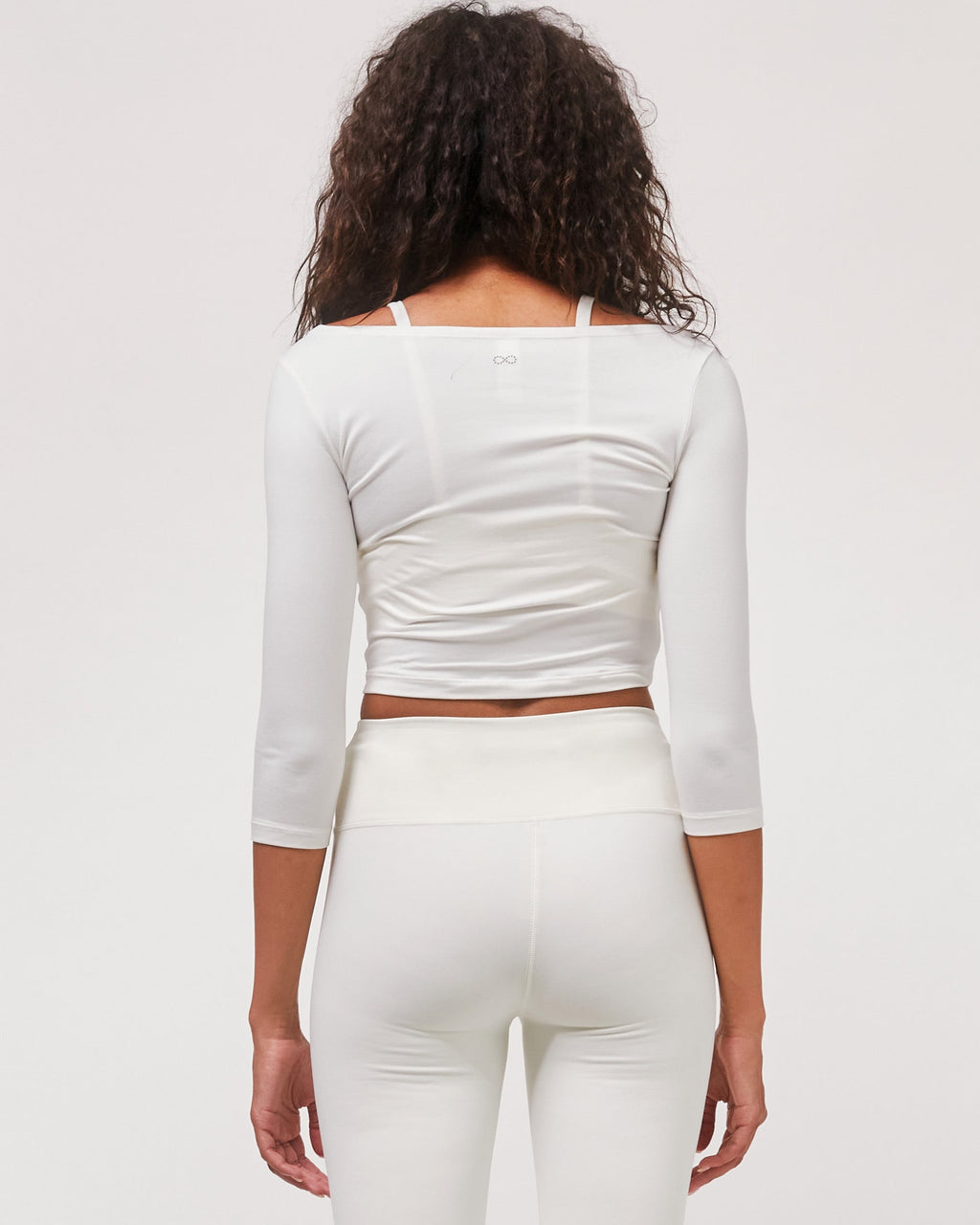 Dynamic Cozy Open Shoulder 3/4 Sleeve