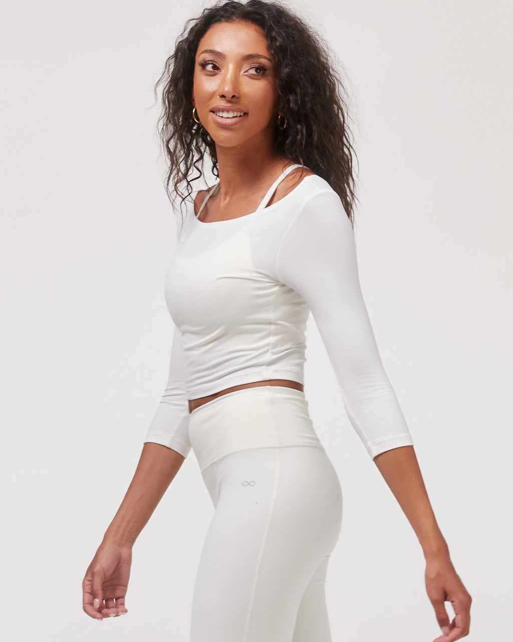 Dynamic Cozy Open Shoulder 3/4 Sleeve