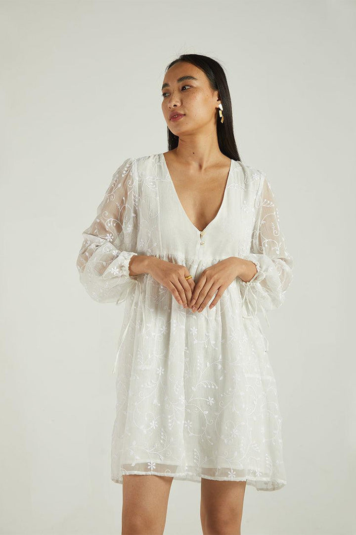 Summer Scene Dress in Coconut White